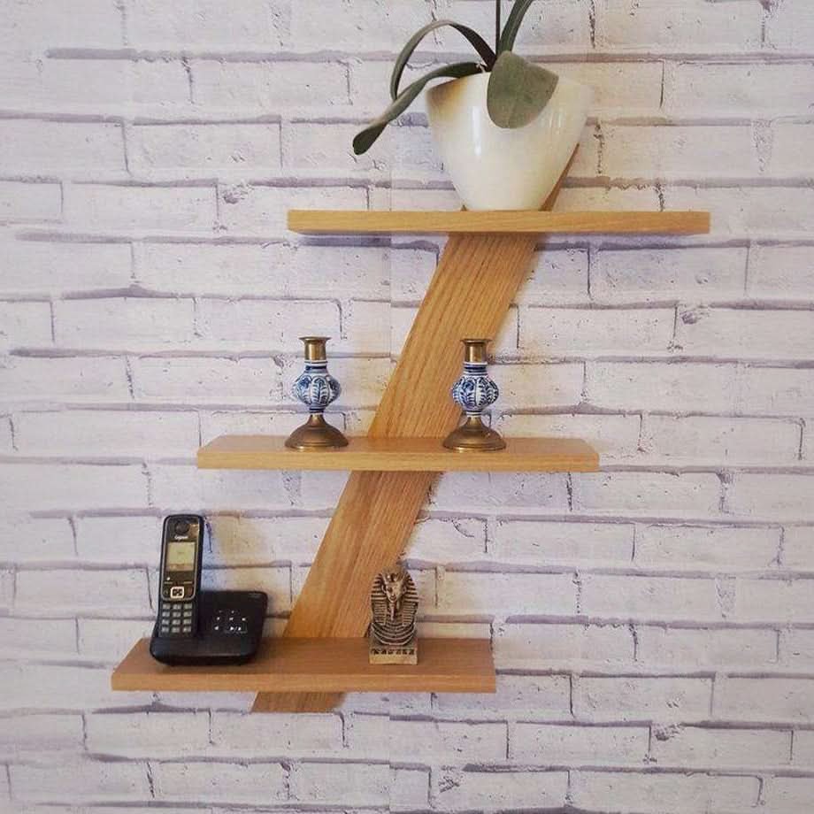 رف حائط بتصميم بسيط